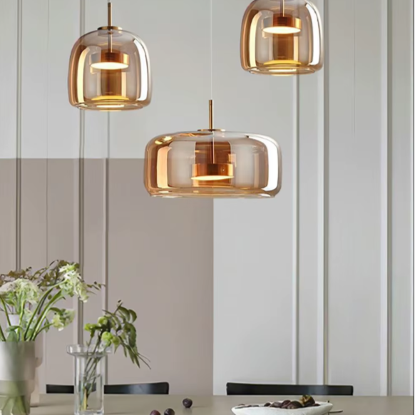 Différente taille de suspension scandinave en verre idéale pour salon