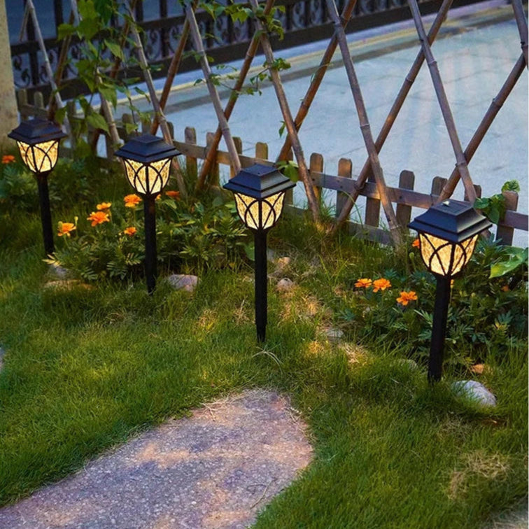 Lampe solaire extérieur piquet sur gazon