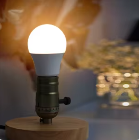 Ampoule LED E27 allumé 