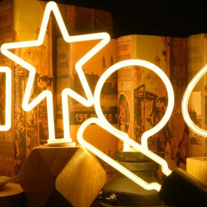 Ampoule led déco ambiance allumée sur table 
