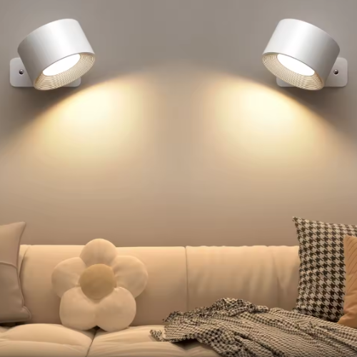 Applique murale LED rechargeable blanche dans un salon 