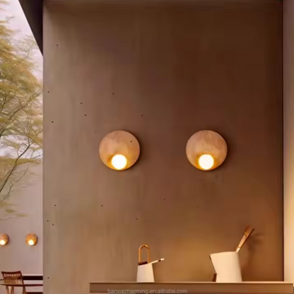 Applique murale coquillage sur mur marron 