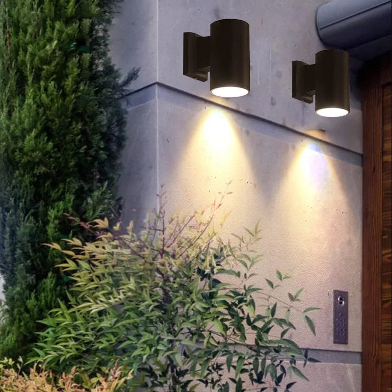 Applique murale extérieur moderne minimaliste double faisceaux devant porte 