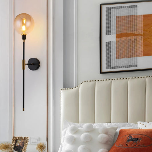 Applique murale globe en verre ambré moderne lit blanc et cadre 