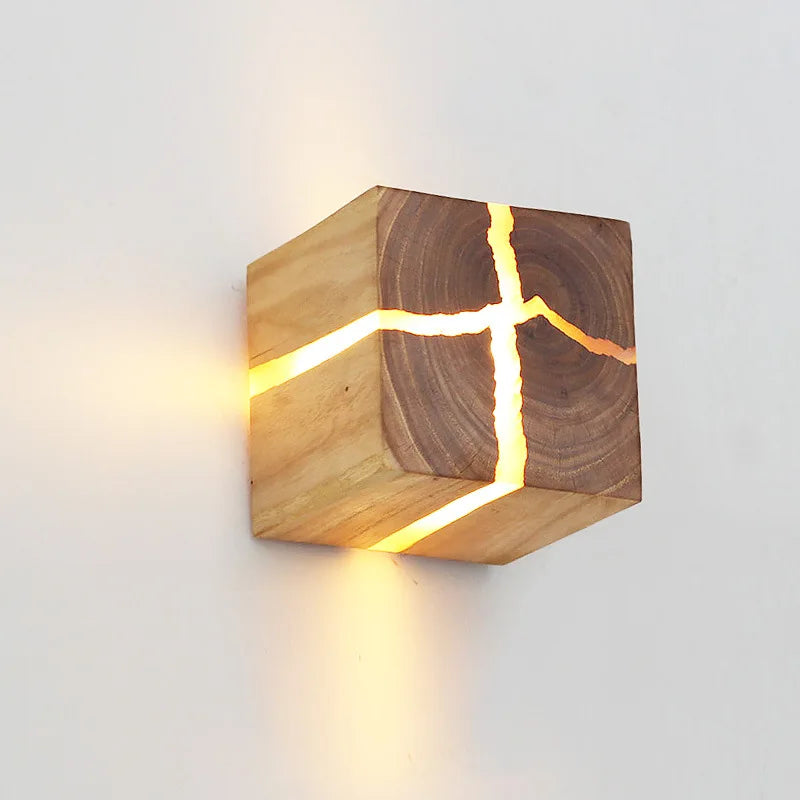 Applique murale led carrée allumée