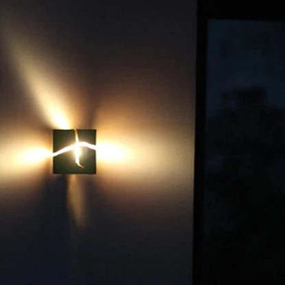 Applique murale led la nuit allumée