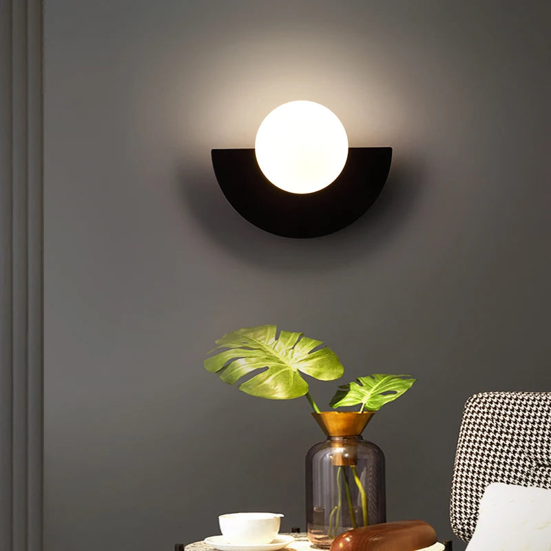 Applique murale led nordique demi-lune noire une plante