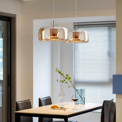 Duo de suspension scandinave dans un décor moderne 