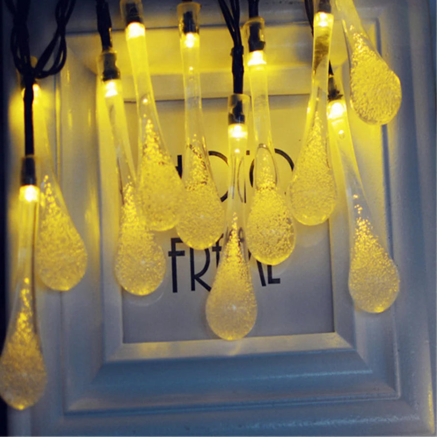 Guirlande lumineuse extérieur  accroché 