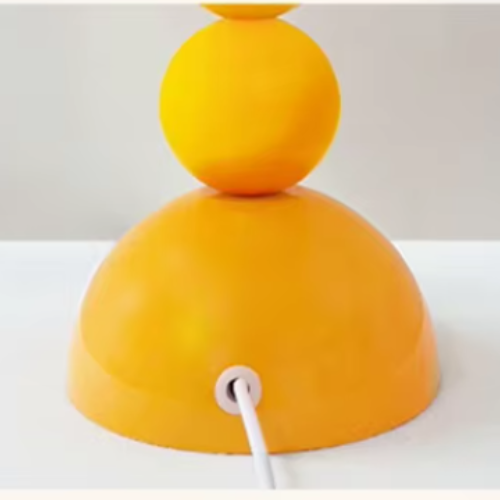 La base de la lampe de table chic  jaune 