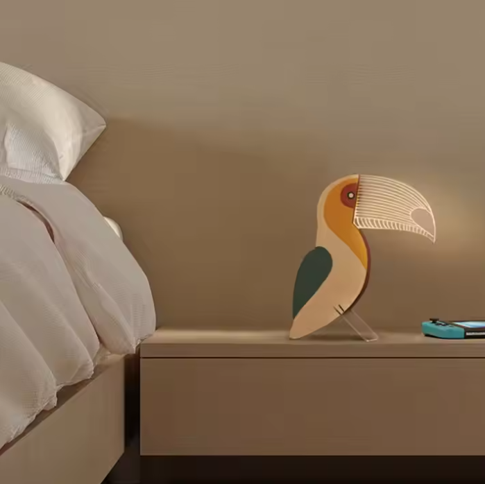  Lampe de chevet en bois toucan sur table de chevet 