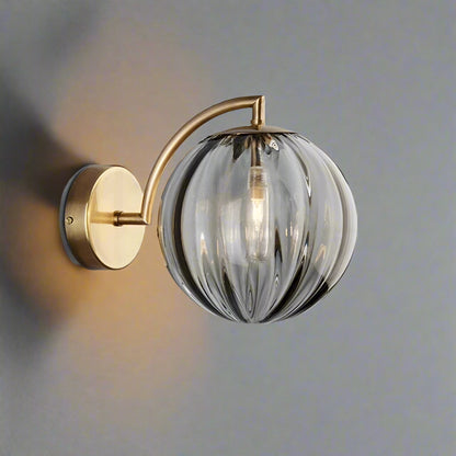 Lampe de chevet murale moderne boule en verre gris claire 