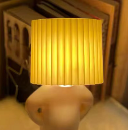 Lampe de chevet petit bonhomme twist abat-jour jaune 