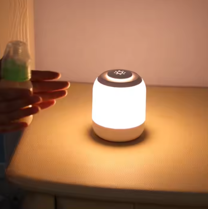 Lampe de chevet tactile et biberon 
