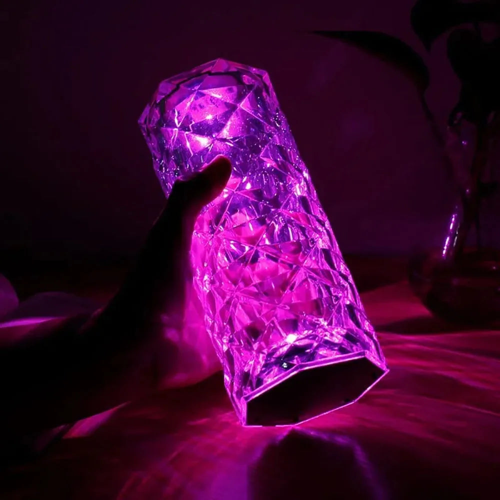 Lampe de table LED effet cristal violette