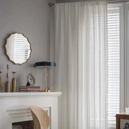 Lampe de table LED scandinave sur cheminée 