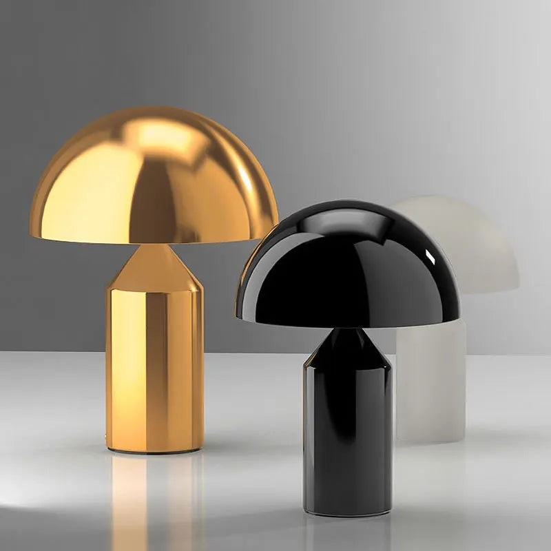 Lampe de table au style minimaliste doré et noir 