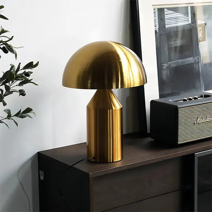 Lampe de table au style minimaliste sur meuble 