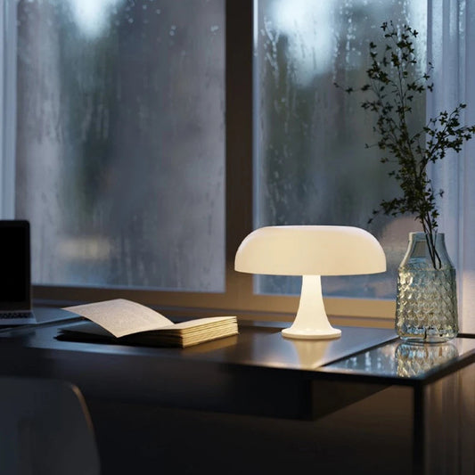 Lampe de table rechargeable led sur bureau