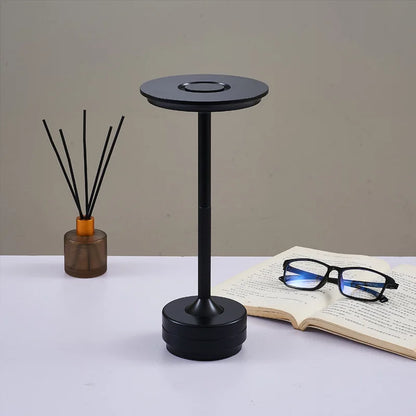 Lampe de table rechargeable tactile   noire 