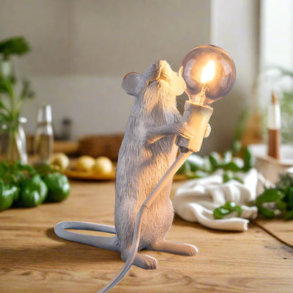  Lampe de table souris debout allumé