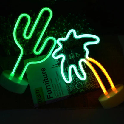  Lampe led rechargeable cactus et cocotier et un livre 
