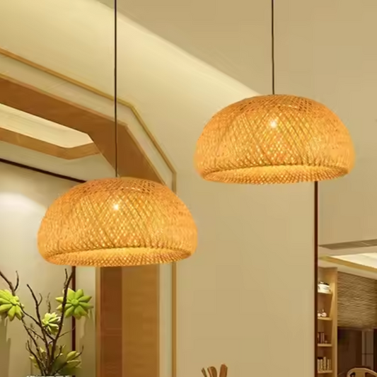  Suspension luminaire en bambou dans une chambre 
