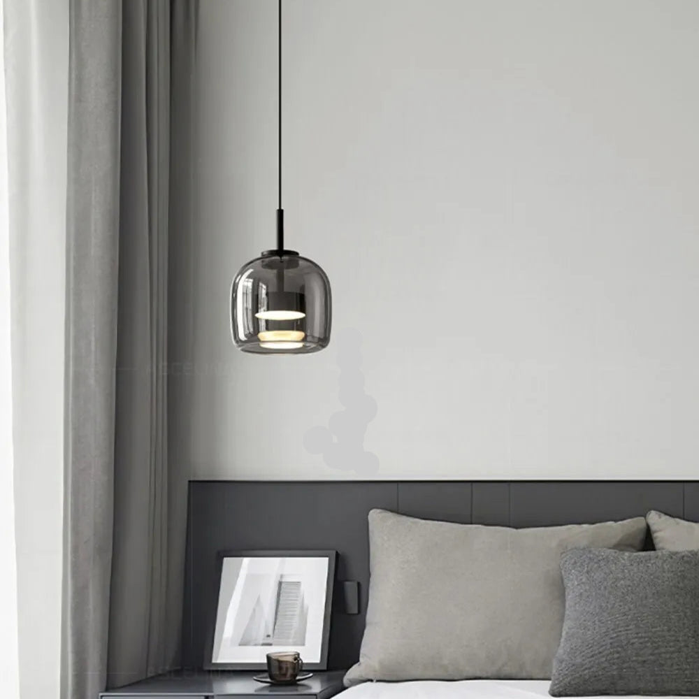 Suspension nordique LED dans une chambre à coucher 