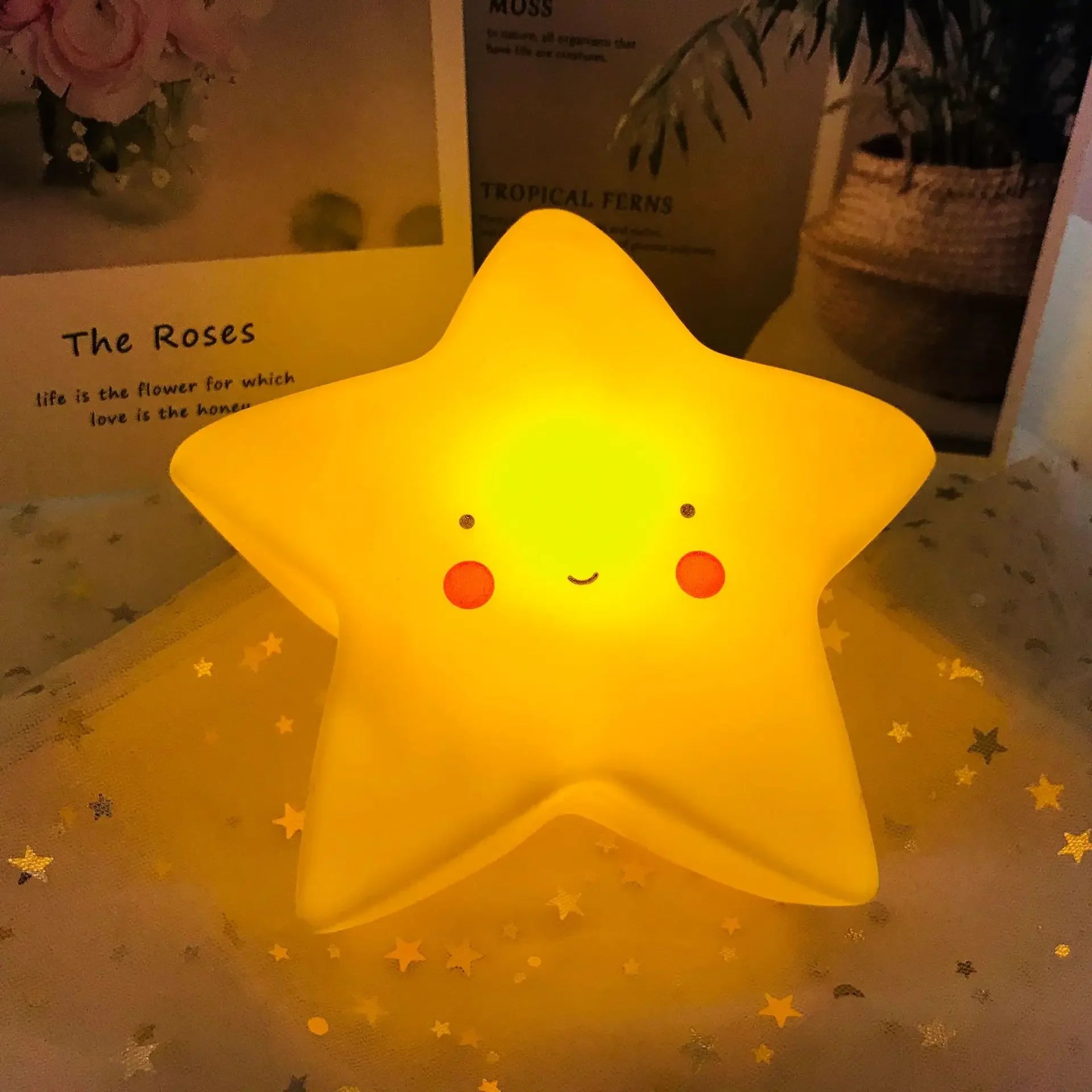 Veilleuse LED étoile jaune 