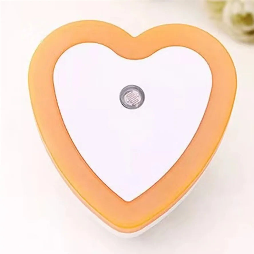 Veilleuse LED avec capteur crépusculaire cœur orange 