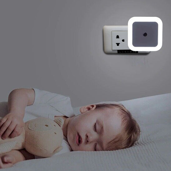 Veilleuse LED un Bébé qui dore paisiblement 