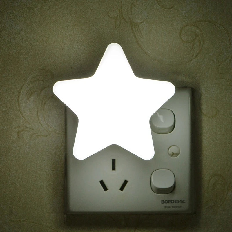 Veilleuse étoile LED sur prise     blanche 