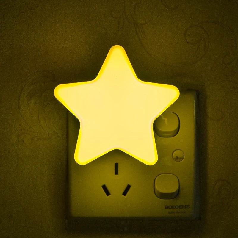 Veilleuse étoile LED sur prise jaune 