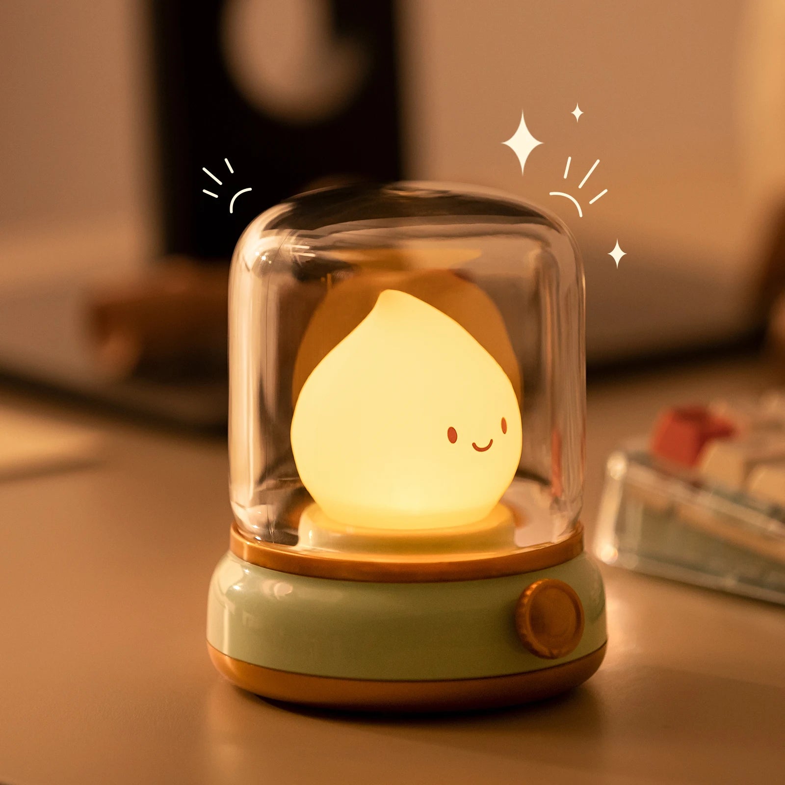 Veilleuse flamme pour bébé sur table de chevet 