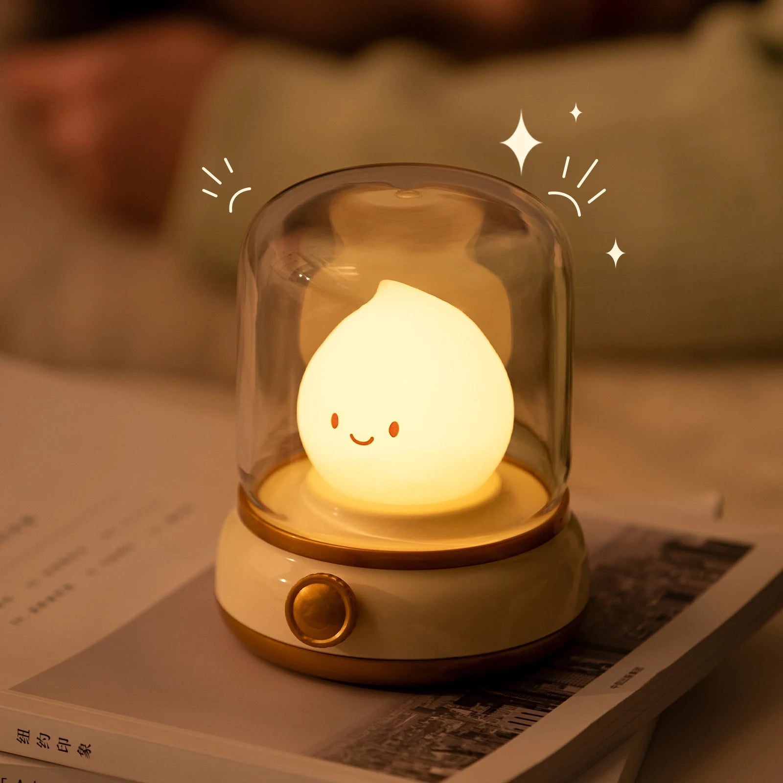 Veilleuse flamme sur une table 