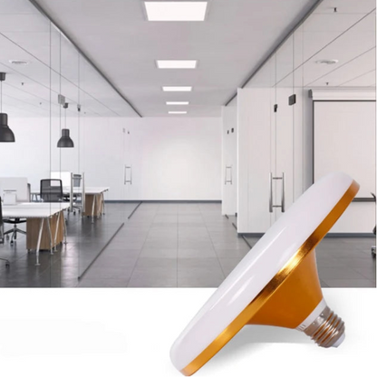 Ampoule LED Plate dans un espace de bureau  