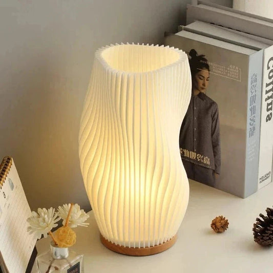 Lampe à poser abat-jour 3D allumé livres