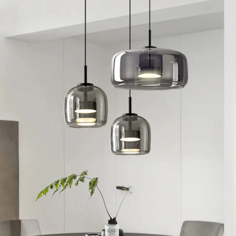 Une table et suspension nordique LED  